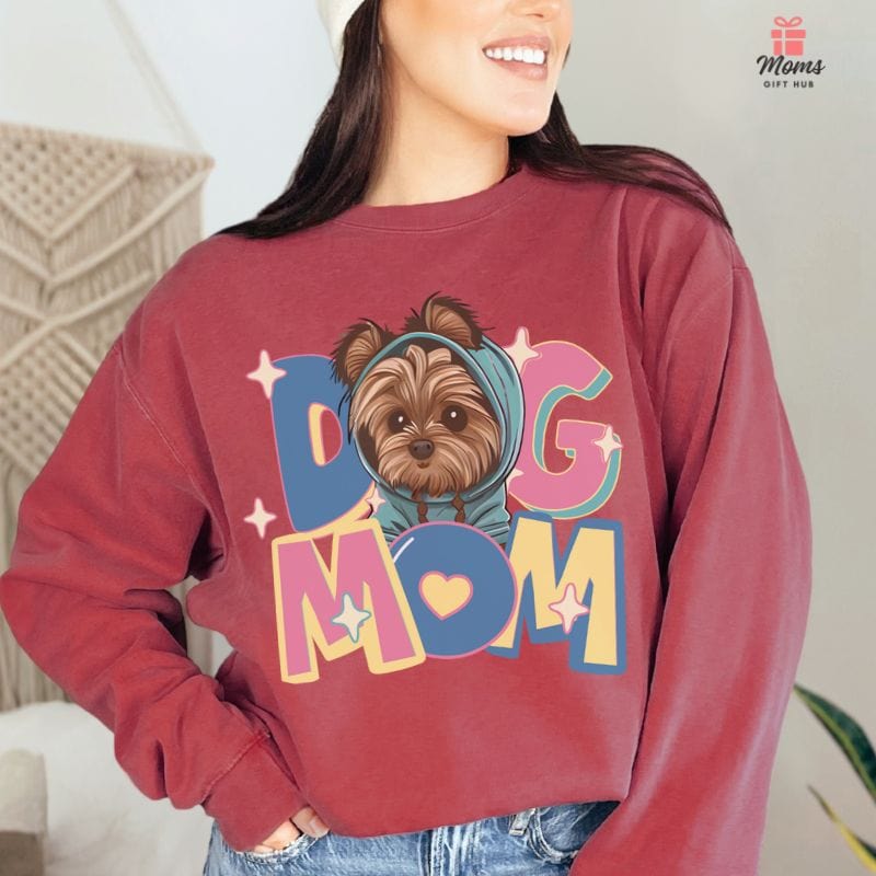 Cute Yorkie in Hoodie Dog Mom Sweatshirt Sweatshirt