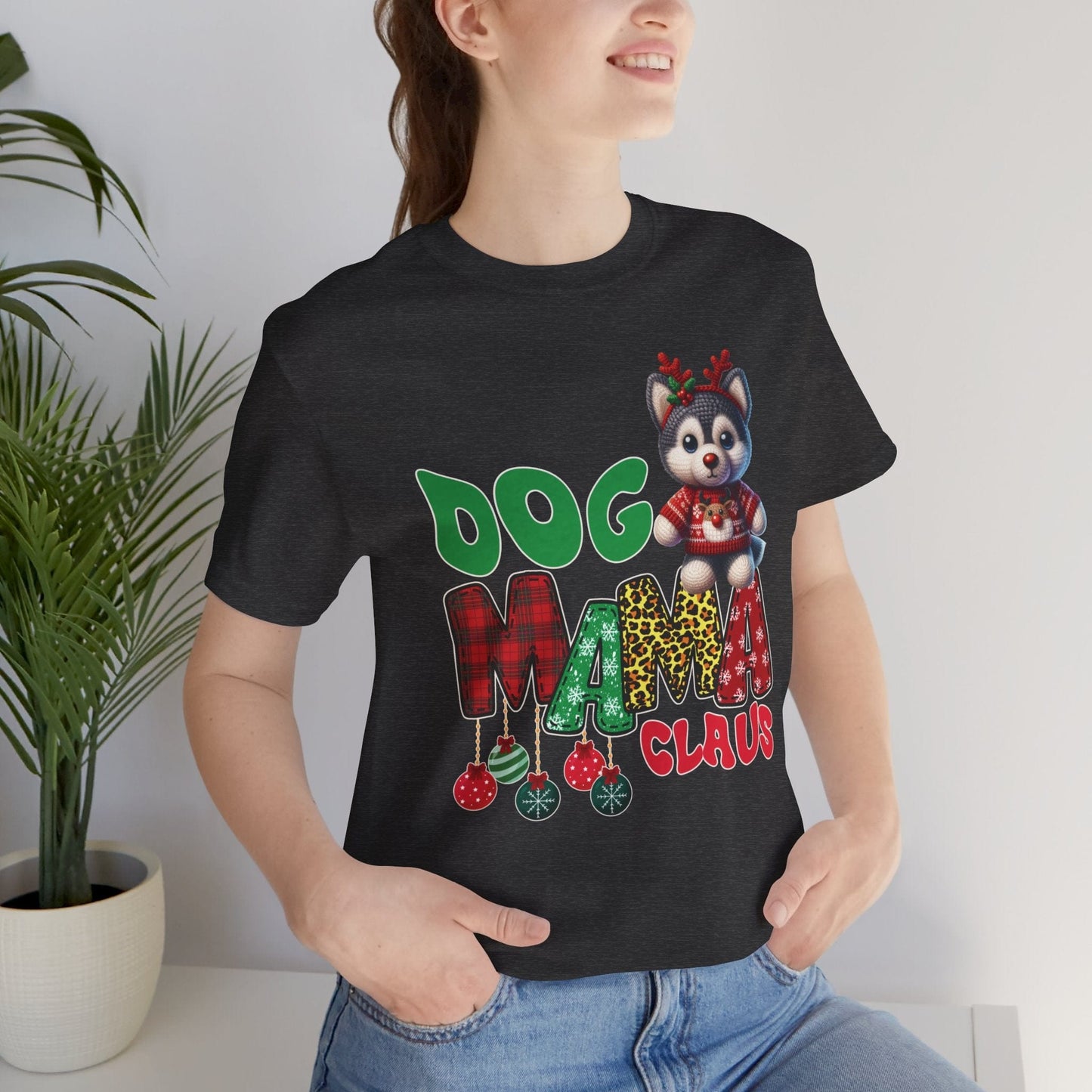 Husky Mama Claus T-Shirt T-Shirt