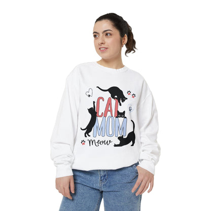 Silly Cats Mom Funny Sweatshirt Sweatshirt