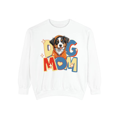 Cute Aussie in Hoodie Dog Mom Sweatshirt Sweatshirt White / S